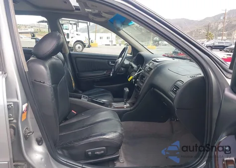 2000 Infiniti I30 Luxury/Touring from USA, damaged, VIN JNKCA31A3YT123738